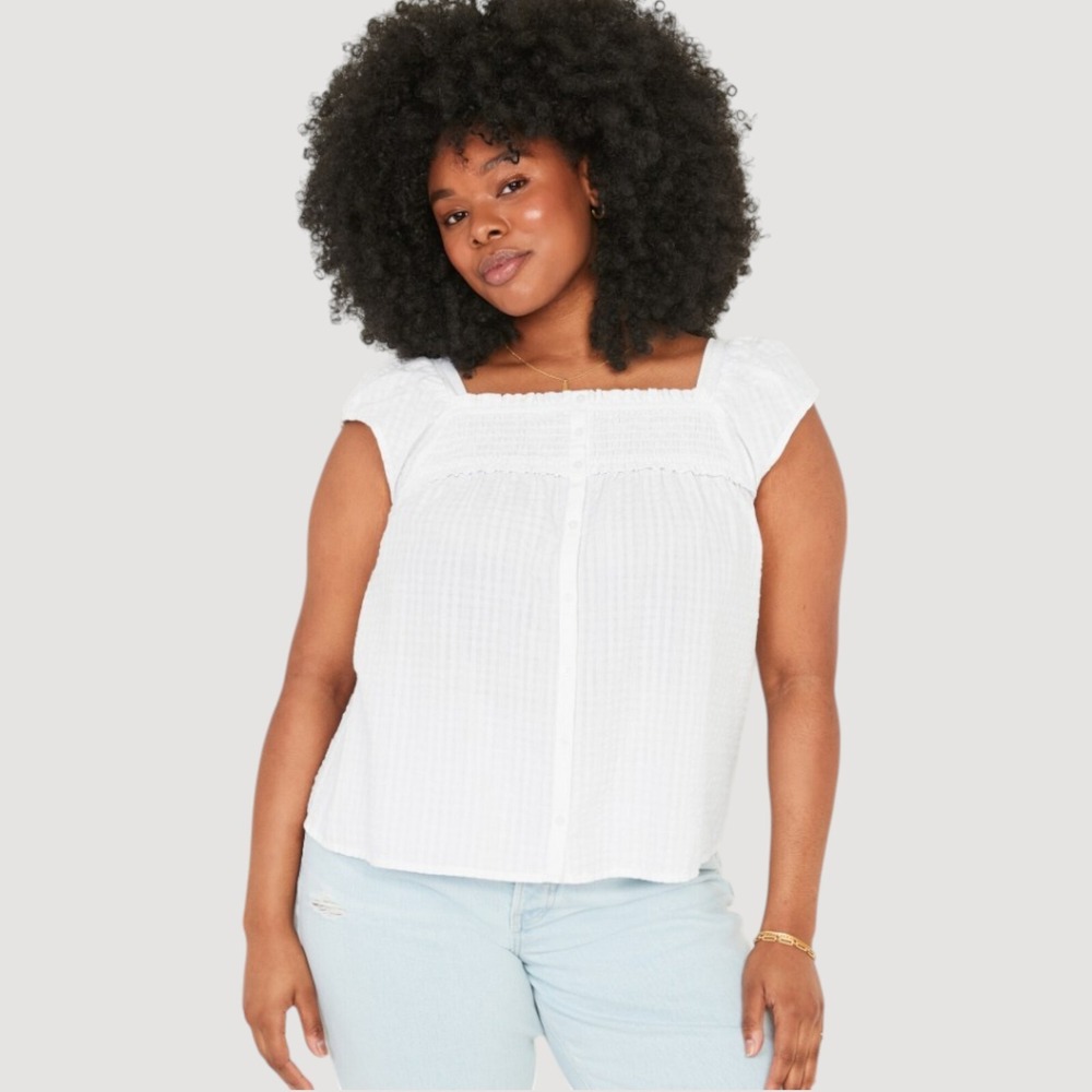 Old Navy Top Womens 4X White Smocked Seersucker Swing Blouse Plus Flutter Sleeve